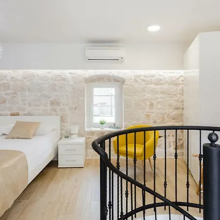 House Rokastone Apartman *