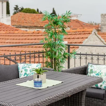 House Rokastone Апартаменты