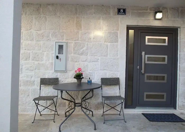 Appartement House Rokastone *