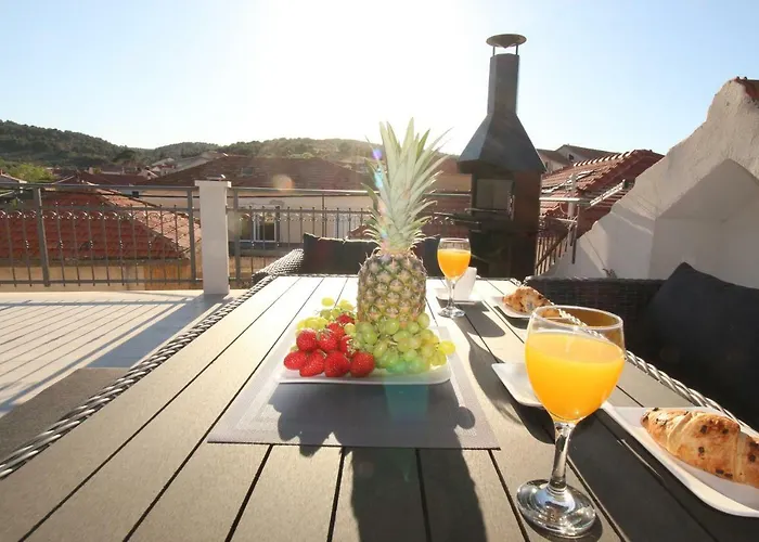 House Rokastone 公寓 *