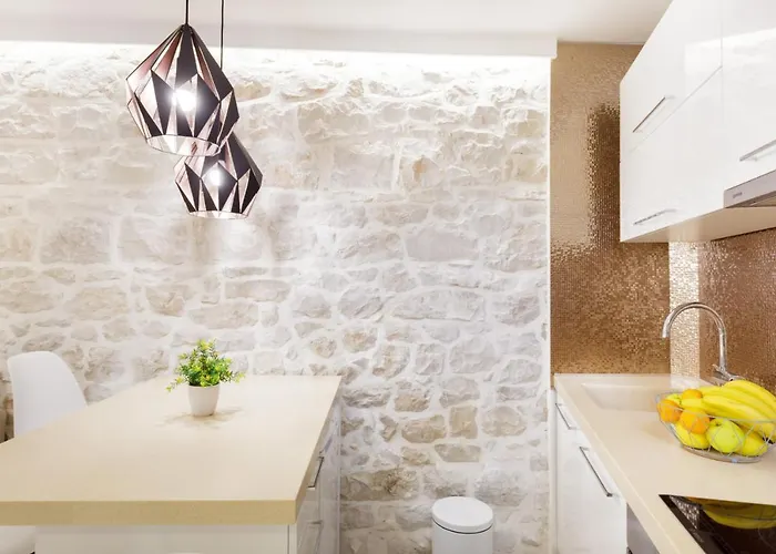 Appartement House Rokastone